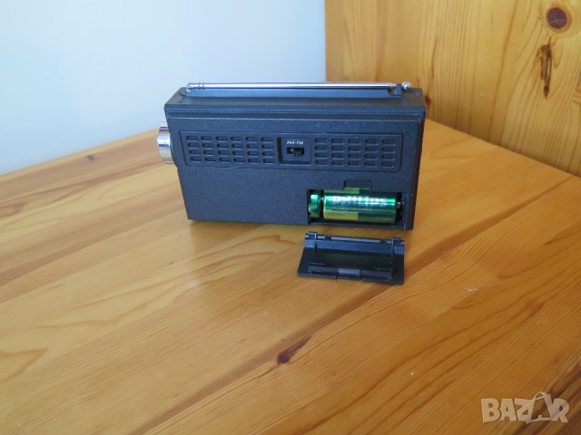 Vintage solid state 2 band SILVER 2F166 ,1975г,Japan, снимка 9 - Радиокасетофони, транзистори - 39170281