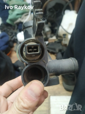 Фланец охладителна течност 107326 TOPRAN , AUDI 80, снимка 8 - Части - 53142318