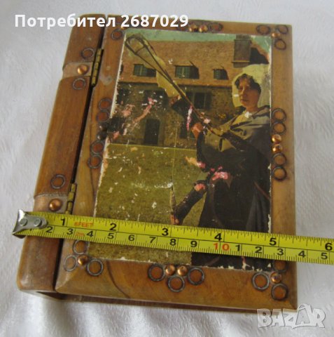 Стара дървена кутия с форма на книга, снимка 2 - Други ценни предмети - 32363528