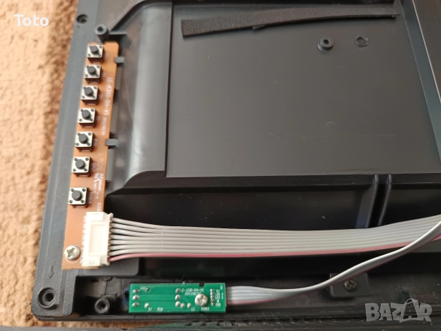 Телевизор Crown 28'', снимка 9 - Телевизори - 52928361