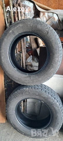 Зимни гуми 215/70R16 - 2 броя