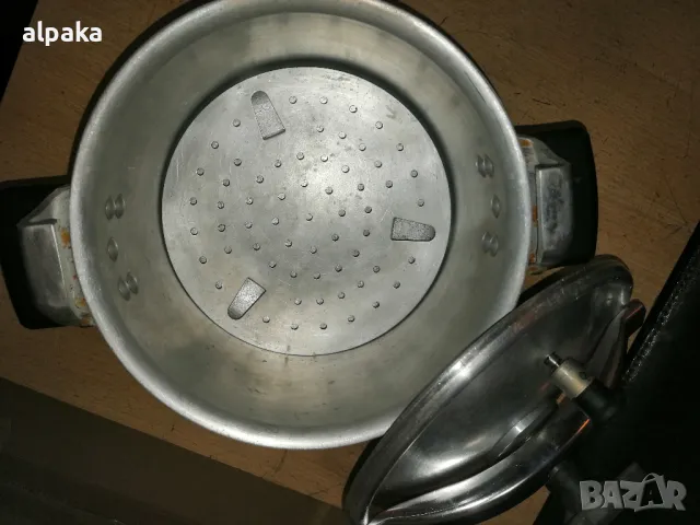 Продавам руска 6-литрова алуминиева тенджера под налягане, снимка 3 - Съдове за готвене - 49143681