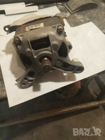 Електромотор от автоматична  пералния , снимка 2 - Перални - 28541455