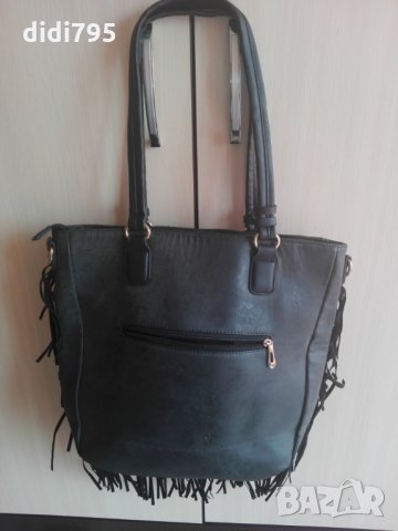 Дамска чанта, снимка 2 - Чанти - 28578502