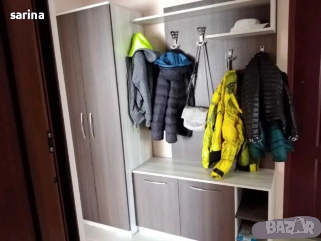 Двукрилен гардероб