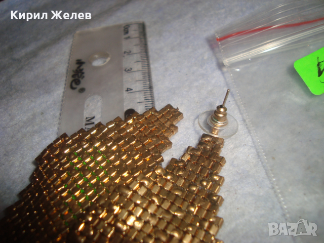 СТАРИ КРИСТАЛНИ ОБЕЦИ с ПОЗЛАТА ЕДНАТА за МАТЕРИАЛ РЕМОНТ , снимка 5 - Обеци - 36541409