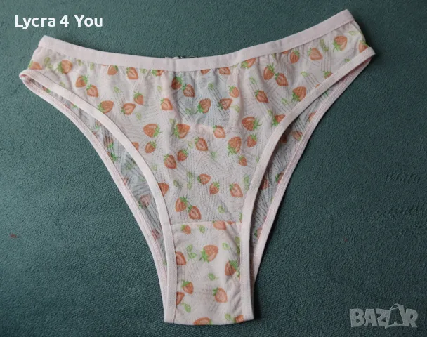 Нов дамски комплект от 3 броя изрязани бикини на ягодки, снимка 12 - Бельо - 48647073