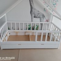 Детско легло тип къщичка, снимка 2 - Мебели за детската стая - 37383175