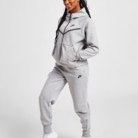 Нови дамски екипи nike tech fleece , снимка 1 - Спортни екипи - 43627477