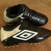 UMBRO Kids Football Boots Размер Размер EUR 28 / UK 10,5 детски бутонки с лепка 69-14-S, снимка 1 - Детски маратонки - 43718287