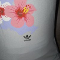 Adidas S- Оригинална светлолилава тениска с щампа , снимка 2 - Тениски - 37361035