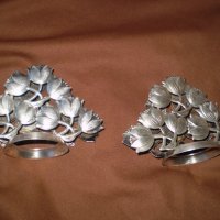 Винтидж чифт салфетници на цветя бял метал, снимка 2 - Други ценни предмети - 39377550