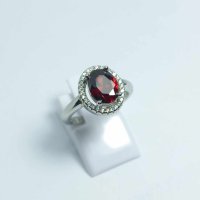 Сребърен пръстен с червен цирконий, снимка 1 - Пръстени - 43091897