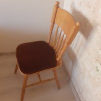Столове за трапезария от дърво,запазени,4 броя.Два са в тъмно кафяво и два са в светло кафяв цвят., снимка 4 - Столове - 37022961