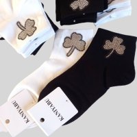 Памучни дамски чорапки с апликация Детелинка от блестящи камъчета, снимка 1 - Дамски чорапи - 43744387