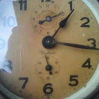 Стар часовник будилник Вюртнер, снимка 2 - Други ценни предмети - 40098397