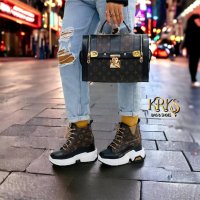 💥Louis Vuitton уникални луксозни дамски комплекти💥, снимка 5 - Маратонки - 43420503