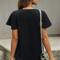 Дамска блуза в черен цвят с V-образно деколте и къси ръкави, снимка 5 - Други - 44862435