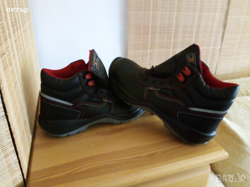 Високи зимни работни обувки, снимка 1
