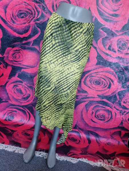 Неоново зелена лятна пола под коляно Л , снимка 1