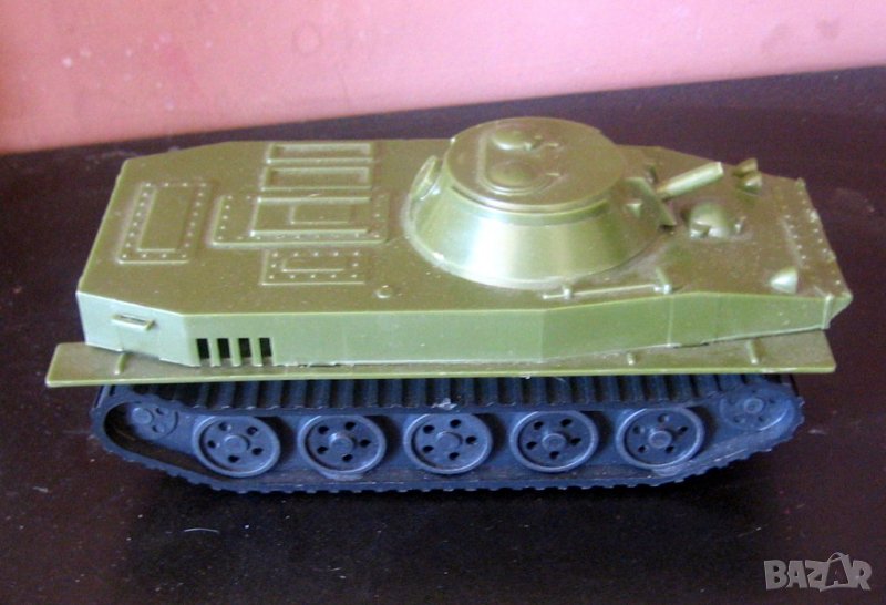 ГДР играчка танк военен NVA армия 14x6.5x5cm фрикционно задвижване , снимка 1