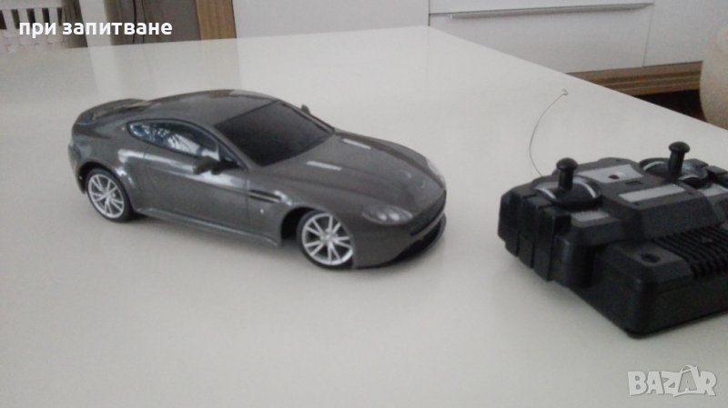 RC количка Aston Martin V8 Vantage, Polistil, 1/24, работеща, снимка 1