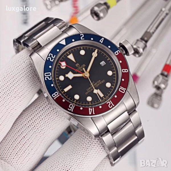 Мъжки часовник Tudor Black Bay GMT Pepsi с автоматичен механизъм, снимка 1