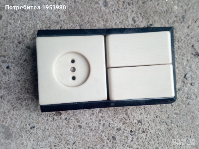 Стар електрически ключ и контакт, снимка 1