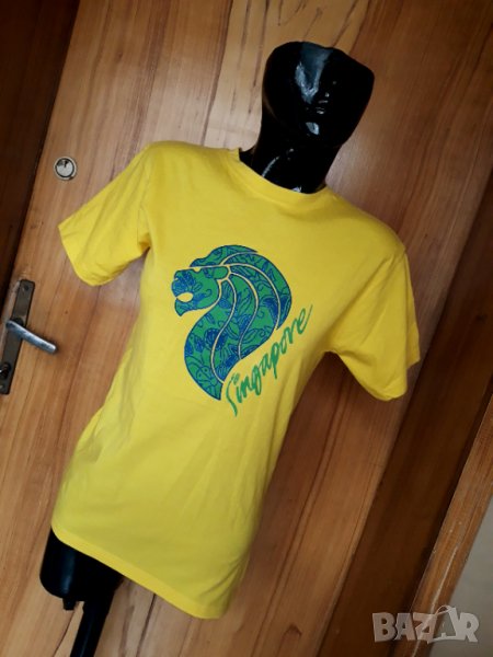 Ярко жълта тениска с лъв С, снимка 1