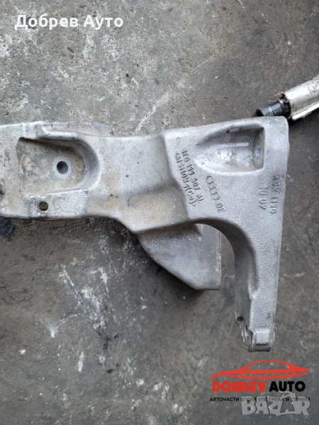 Лява лапа за мотор за Audi RS6 4f 2010g  , снимка 1