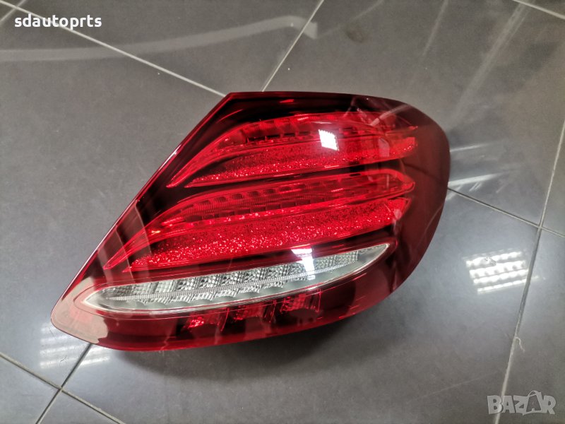 Като Нов Десен Стоп Mercedes E W213 Star Dust A2139067800, снимка 1