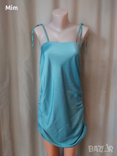 S/M Сатенена, къса рокля в светло зелено , снимка 1