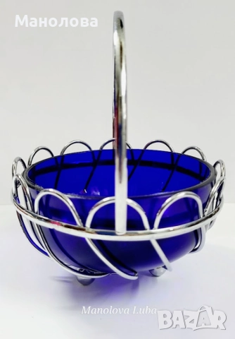 Винтидж купа за бонбони от синьо стъкло Bristol със посребрена поставка., снимка 2 - Други ценни предмети - 52371357