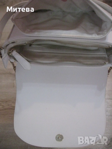 Mario Valentino оригинална дамска чанта през рамо, снимка 7 - Чанти - 52676500