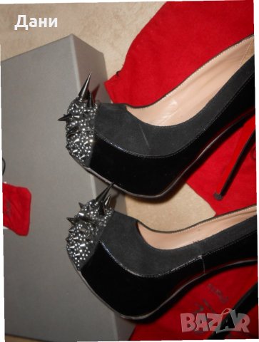 Christian Louboutin Asteroid 140 suede and patent-leather pumps, снимка 18 - Дамски елегантни обувки - 26637968