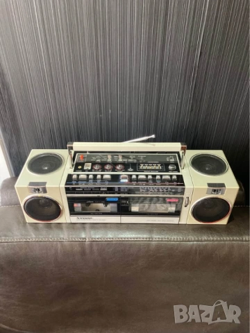 SANYO M-W24K VINTAGE RETRO BOOMBOX радио касетофон, снимка 2 - Радиокасетофони, транзистори - 53389136