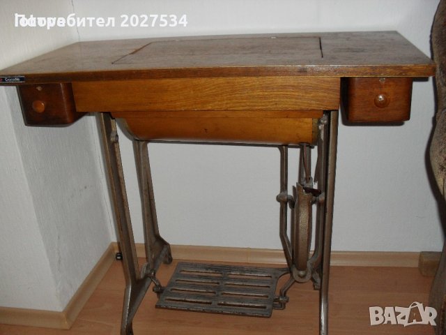 Продавам крачна шевна машина