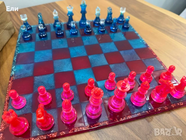 Ръчно изработен шах комплект - огън и лед, снимка 2 - Шах и табла - 53541288