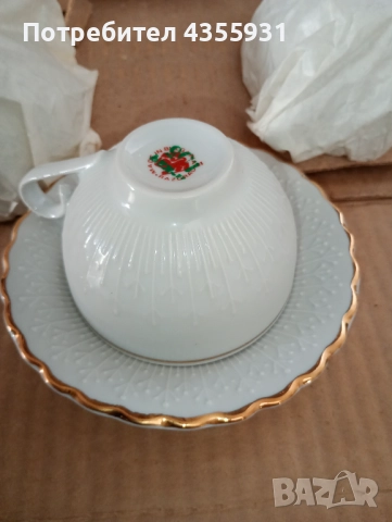 Неупотребяван стар български порцелан сервиз за чай златен кант , снимка 5 - Антикварни и старинни предмети - 52229055