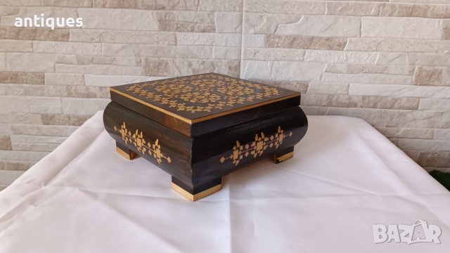 Стара дървена кутия за бижута - украсена с фурнир - №2, снимка 4 - Антикварни и старинни предмети - 43706706