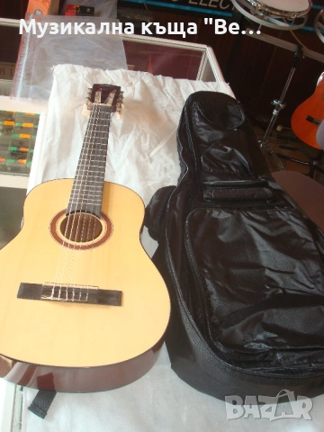 Класическа китара, Размер 1/4 с калъф