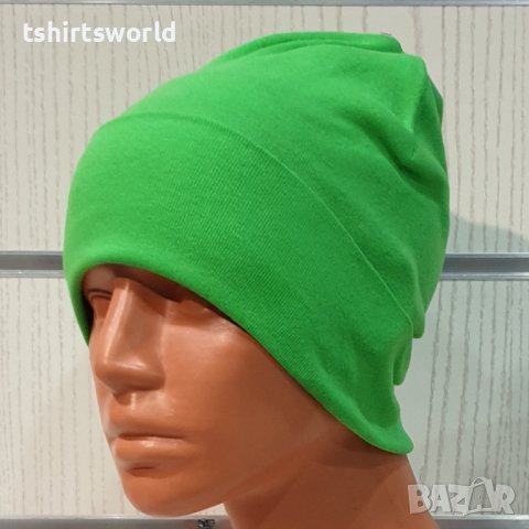 Нова зимна шапка с подгъв в неонов зелен цвят