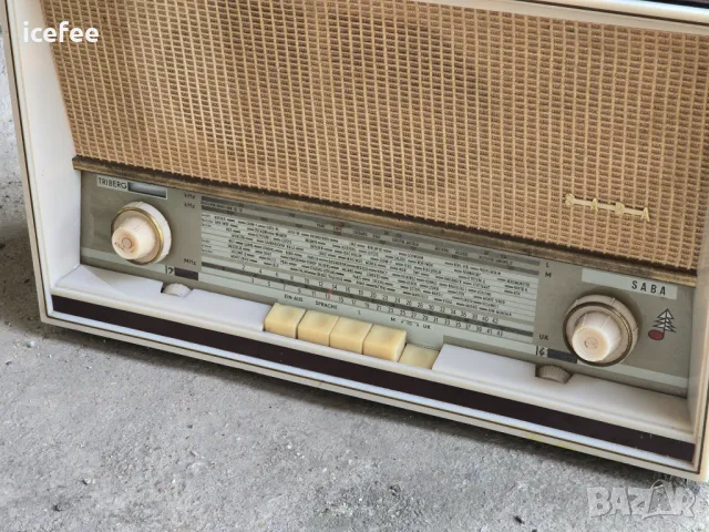 Saba Triberg 11 радио, снимка 5 - Радиокасетофони, транзистори - 49944765