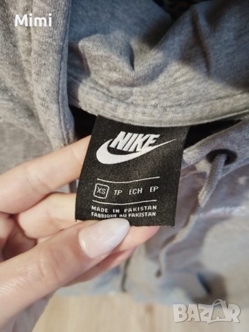 Nike , снимка 2 - Спортни екипи - 44020443
