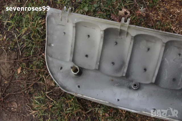 Капак двигател сив Мерцедес Е320 S210 Mercedes, снимка 3 - Части - 48254305