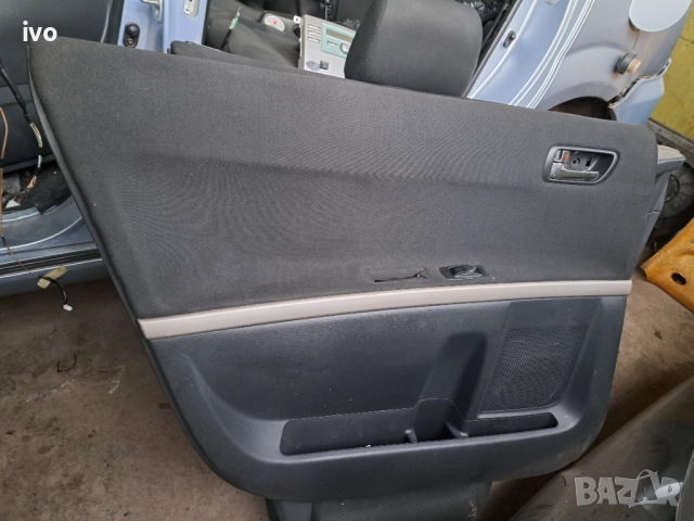 Продавам кори на врати за Тойота Корола Версо , снимка 2 - Части - 52840896