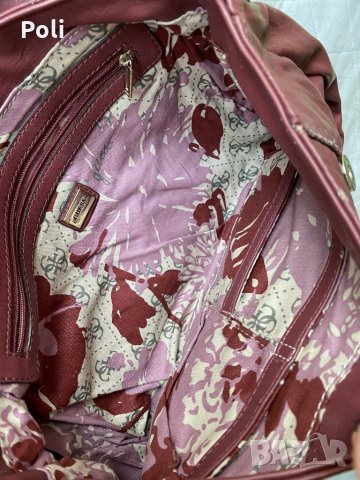 Оригинална чанта Guess в красив цвят, снимка 7 - Чанти - 28337522
