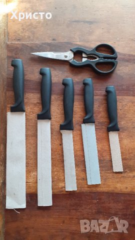 ножове комплект на дървена стойка от Германия, 5 броя +ножица, чисто нови, снимка 2 - Прибори за хранене, готвене и сервиране - 39132685