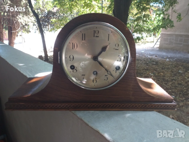 Стар антикварен английски каминен часовник