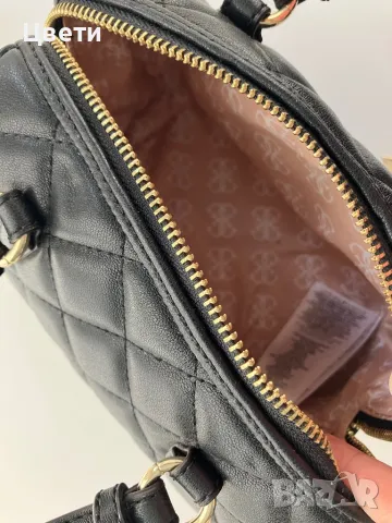 Чанта Guess Girl, снимка 4 - Чанти - 48834570